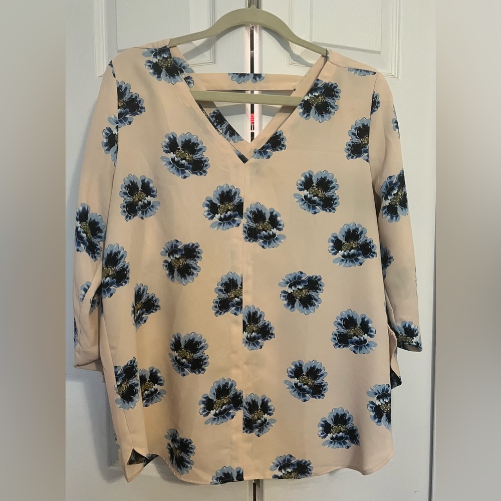 Loft Floral Print Cut out long sleeve Carter casual v-neck  Blouse M